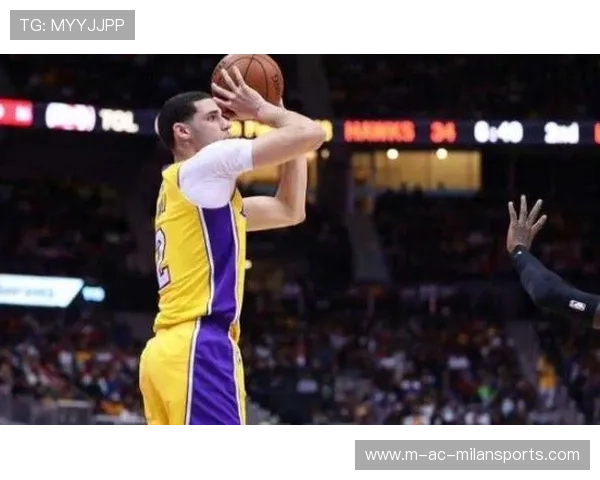 关键投篮三不沾，成全网笑柄