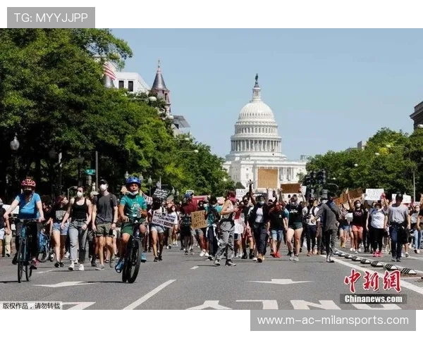 白宫与国会撕破脸，政府关门或成定局，白宫与国会山